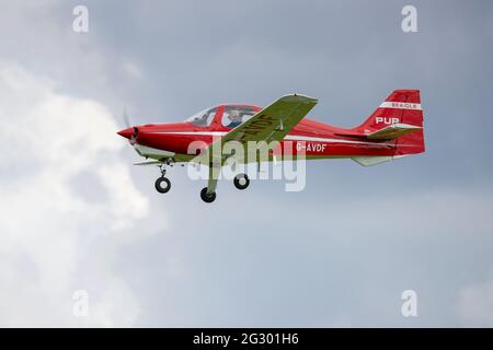 Beagle Pup Prototype (G-AVDF) aviotrasportato al Shuttleworth Flying Festival of Britain Airshow il 6 giugno 2021 Foto Stock