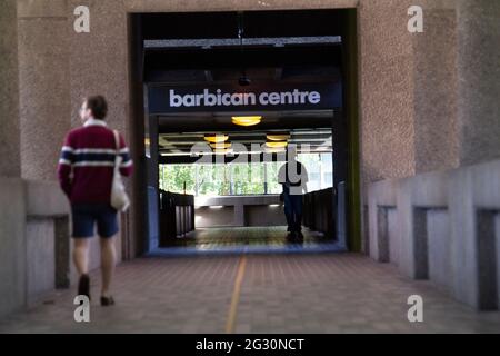 Ingresso al Barbican Center London Foto Stock