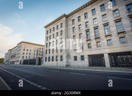 Ministero federale delle Finanze tedesco - ex edificio del Ministero dell'aria - Berlino, Germania Foto Stock