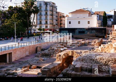 Il teatro romano di Malaga sono i resti archeologici dell'antico teatro Malacca e le principali vestigia conservate della presenza romana a Mala Foto Stock