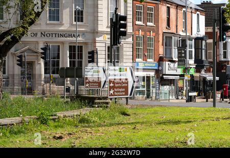 Scena di strada a Nottingham, Regno Unito Foto Stock