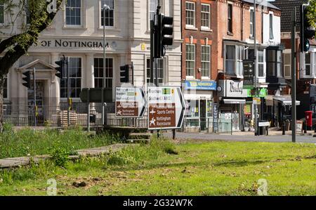 Scena di strada a Nottingham, Regno Unito Foto Stock