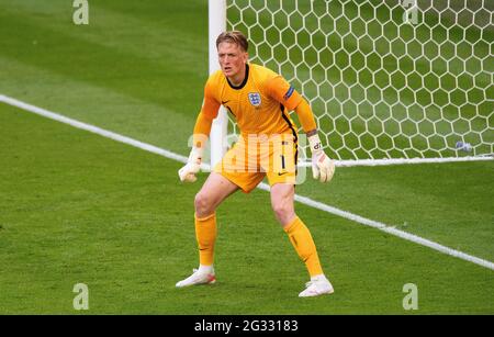 13 giugno 2021 - Inghilterra contro Croazia - UEFA Euro 2020 Gruppo D Match - Wembley - Londra Inghilterra's Jordan Pickford durante la partita Euro 2020 contro Croazia. Credito immagine : © Mark Pain / Alamy Live News Foto Stock