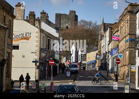 Clitheroe centro città Castle Street Ribble Valley in Lancashire Foto Stock