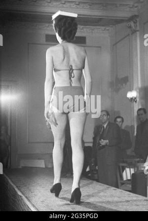 Persone, donne, beauty pageants, Miss Germania, futuro vincitore Inge Löwenstein, a lunghezza intera, DIRITTI-AGGIUNTIVI-CLEARANCE-INFO-NON-DISPONIBILE Foto Stock