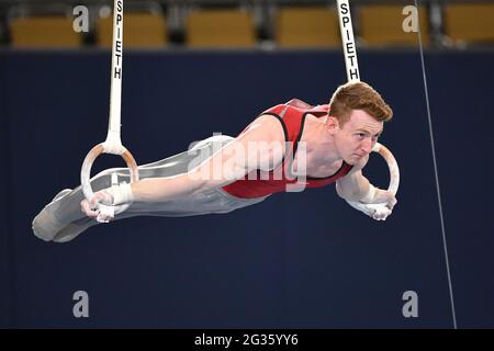 Monaco, Germania. 12 giugno 2021. Nils DUNKEL (GER), azione sugli anelli, anelli, tutto intorno agli uomini. Ginnastica seconda qualificazione olimpica a Monaco il 12 giugno 2021. Credit: dpa/Alamy Live News Foto Stock