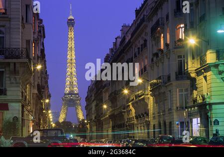 FRANCIA PARIGI (75) 16 TH, LA TORRE EIFFEL DALLA PIAZZA DEL MESSICO Foto Stock