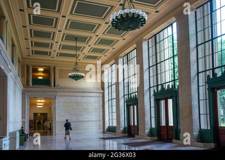 Ingresso del Massachusetts Institute of Technology di Cambridge, Massachusetts. MIT è stato chiamato informalmente Boston Tech Foto Stock