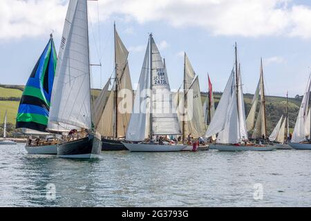 L'annuale Falmouth Classics si svolge durante la conferenza G7 a Carbis Bay. La regata si svolge nel porto di Falmouth e Carrick Road Foto Stock