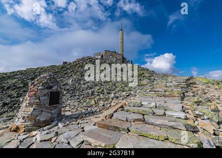 Installazione al vertice sulla montagna più alta di Gausta o Gaustatoppen in Norvegia, Telemark, Norvegia Foto Stock