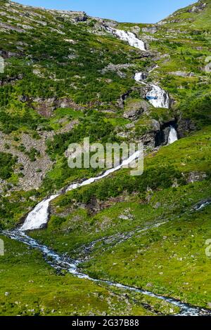 Cascata sopra, Geirangerfjord, Sunmore, Norvegia Foto Stock