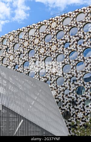 Ravensbourne University London, università d'arte, basata su Greenwich Peninsular vicino alla London o2. Originariamente con sede a Bromley e a Chislehurst nel Kent. Foto Stock