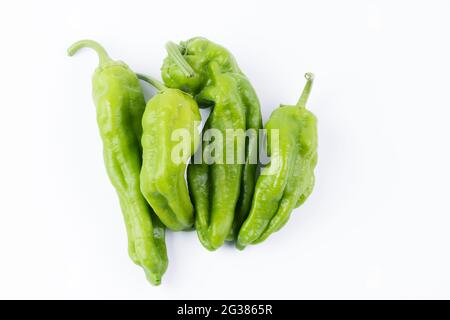 Il peperone, noto anche come peperone dolce, pepe o capsicum, è il frutto di piante del gruppo cultivar di Grossum della specie Capsicum annuum. Foto Stock