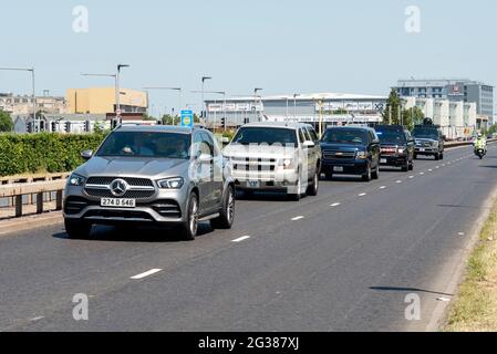 Sezione della motocicletta per il presidente degli Stati Uniti Joe Biden all'aeroporto Heathrow di Londra, Regno Unito, in arrivo per il trasporto in avanti per incontrare la Regina Elisabetta II Foto Stock