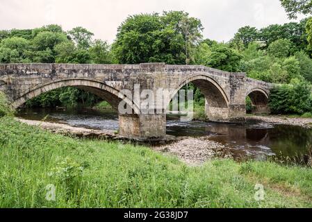 Barden Bridge, Bolton Abbey, Yorkshire Foto Stock