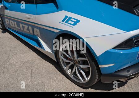 Lamborghini Huracan utilizzato dalla polizia Italiana Foto Stock