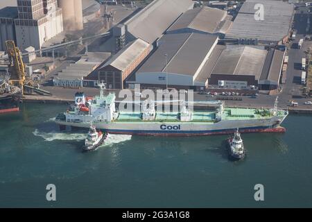 Portarinfuse a secco nel porto di Durban Foto Stock