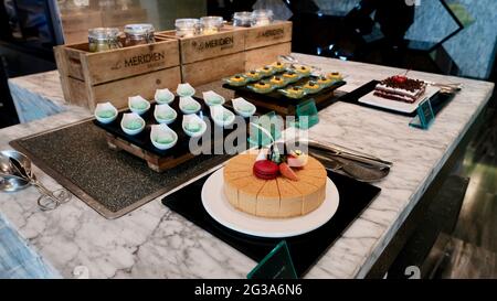 Ultima ricetta le Meridien Hotel International Gourmet buffet Ristorante pranzo Bangkok Thailandia Marriott Bonvoy Foto Stock