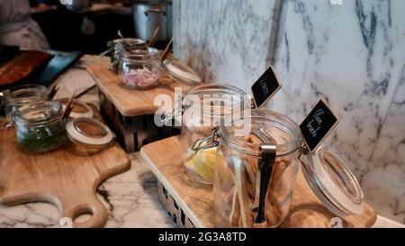 Ultima ricetta le Meridien Hotel International Gourmet buffet Ristorante pranzo Bangkok Thailandia Marriott Bonvoy Foto Stock