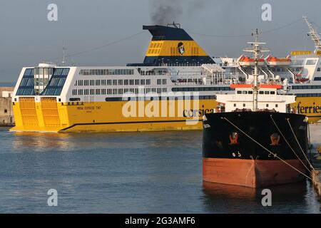 Parte a Livorno in mattinata, estate 2011. Foto Stock