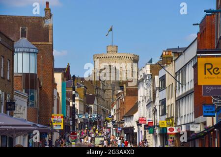 Peascod Street, centro di Windsor, Regno Unito Foto Stock