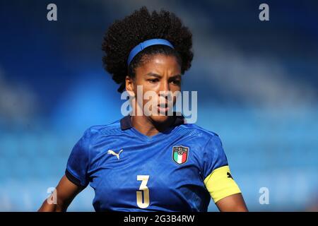 Ferrara, Italia, 10 giugno 2021. Sara Gama in occasione della partita di calcio internazionale allo Stadio Paolo Mazza di Ferrara, Ferrara. L'immagine di credito dovrebbe essere: Jonathan Moscop / Sportimage Foto Stock