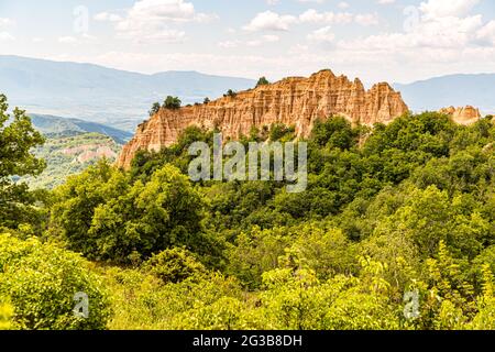 Piramidi di terra di Melnik, Bulgaria Foto Stock