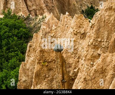 Piramidi di terra di Melnik, Bulgaria Foto Stock