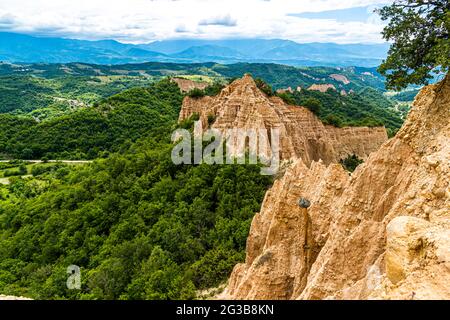 Piramidi di terra di Melnik, Bulgaria Foto Stock