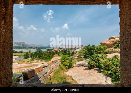 Antiche rovine di Hampi. Sule Bazaar, Hampi, Karnataka, India Foto Stock