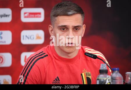 Il Trossard di Leandro in Belgio ha ritratto durante una riunione stampa della squadra nazionale belga di calcio Red Devils, a Tubize, martedì 15 giugno 2021. La squadra i Foto Stock