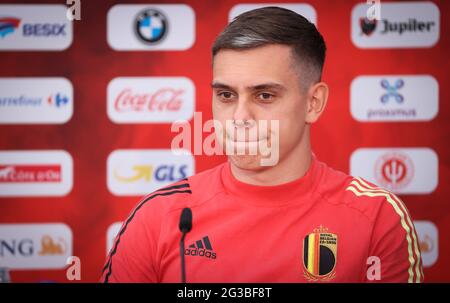 Il Trossard di Leandro in Belgio ha ritratto durante una riunione stampa della squadra nazionale belga di calcio Red Devils, a Tubize, martedì 15 giugno 2021. La squadra i Foto Stock