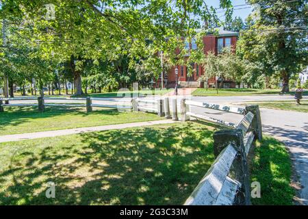 Woods Memorial Library come visto dal comune di barre, Massachusetts Foto Stock