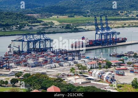 Porto di Balboa Panama container navi da carico scarico Foto Stock