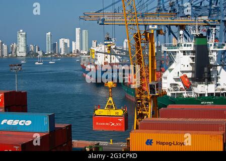 Cartagena de Indias, Colombia - 12 dicembre 2009 - Vista del porto di Cartagena de Indias, Colombia Foto Stock