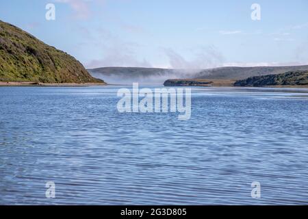 Drakes estero è un estuario esteso nel Point Reyes National Seashore della contea di Marin, sulla costa pacifica della California settentrionale, negli Stati Uniti Foto Stock