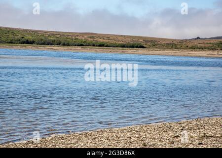 Drakes estero è un estuario esteso nel Point Reyes National Seashore della contea di Marin, sulla costa pacifica della California settentrionale, negli Stati Uniti Foto Stock