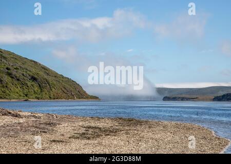 Drakes estero è un estuario esteso nel Point Reyes National Seashore della contea di Marin, sulla costa pacifica della California settentrionale, negli Stati Uniti Foto Stock