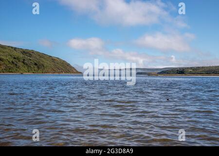 Drakes estero è un estuario esteso nel Point Reyes National Seashore della contea di Marin, sulla costa pacifica della California settentrionale, negli Stati Uniti Foto Stock