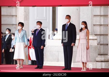 Madrid, Spagna. 15 giugno 2021. **NESSUNA SPAGNA** la regina Letizia e il re Felipe assistono all'accoglienza del primo ministro coreano presso il palazzo reale di Madrid, Spagna, il 15 giugno 2021. Credit: Jimmy Olsen/Media Punch/Alamy Live News Foto Stock