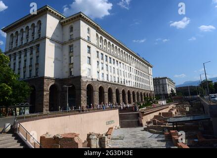 Mostre archeologiche lungo il viale Knyaginya Maria Luiza a Sofia, Bulgaria. Foto Stock