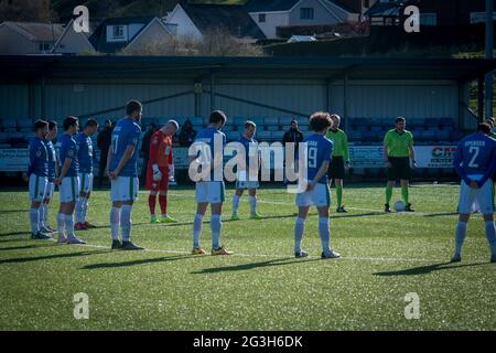 Bala, Galles 10 aprile 2021. JD Cymru Premier match tra Bala Town e i nuovi Santi, giocato a Maes Tegid,Bala. Foto Stock