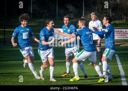 Bala, Galles 10 aprile 2021. JD Cymru Premier match tra Bala Town e i nuovi Santi, giocato a Maes Tegid,Bala. Foto Stock