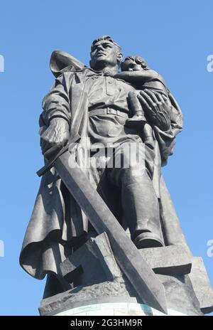 Guerra sovietica memorial,berlin Foto Stock