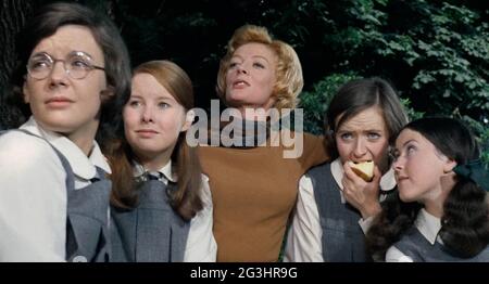 Londra.UK. Pamela Franklin Diane Grayson Maggie Smith Shirley