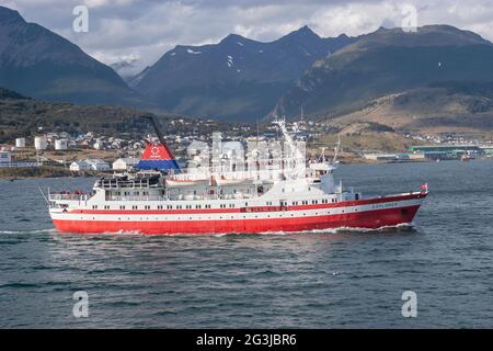 Spedizione nave da crociera Explorer II, lasciando Ushuaia, Argentina Foto Stock