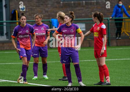 Ystrad Mynach, Galles 16 maggio 2021. Orchard Welsh Premier Women's League match tra Cascade Youth Club Ladies e Abergavenny Women. Foto Stock