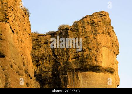 Gigantesche pareti rocciose, Badami Foto Stock