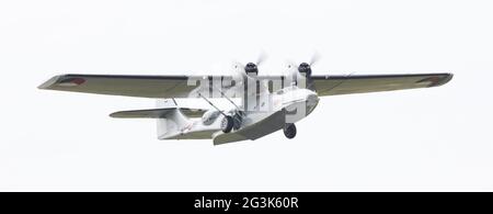 LEEUWARDEN, Paesi Bassi - 10 giugno: Consolidamento costruttiva PBY Catalina nella marina olandese colori battenti presso il Royal Netherlands Air Force giorni Foto Stock