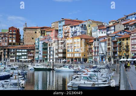 Città vecchia Porto, Bermeo, Euskadi (paese basco) (Pais Vasco), Spagna, Europa Foto Stock